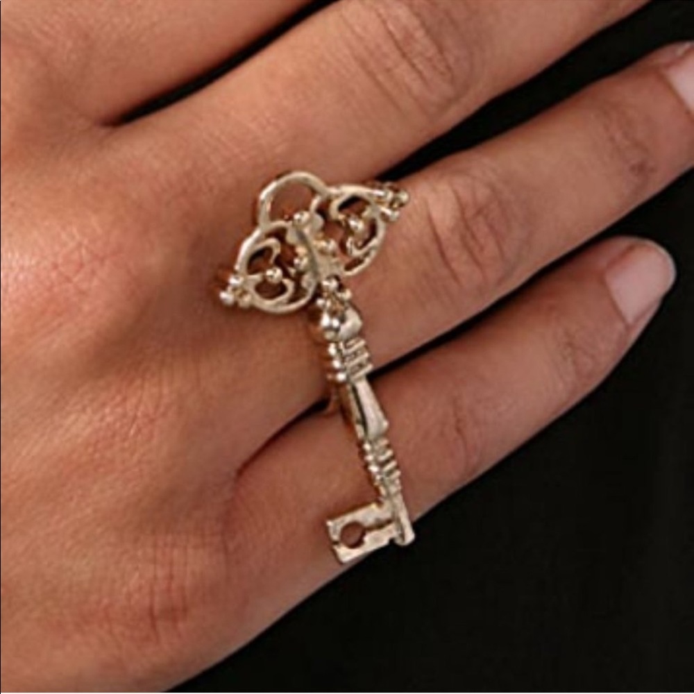 HOUSE of HARLOW 1960 Nicole Richie antique gold skeleton key midi ring 5 - Picture 2 of 7
